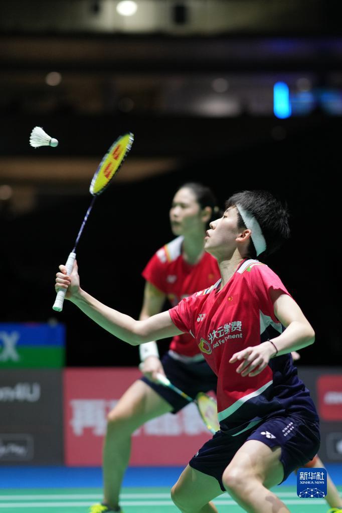 另一方面则 另一方面则