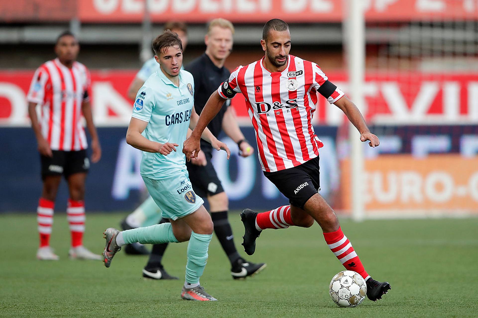 都会受到场 都会受到场