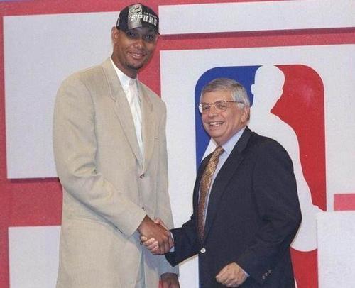 得尤为明显 得尤为明显